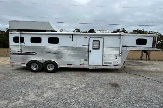 Used Horse Trailers for Sale