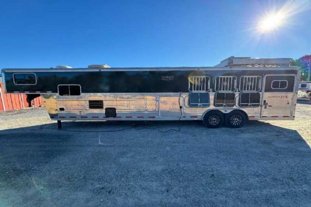 Used Horse Trailers for Sale