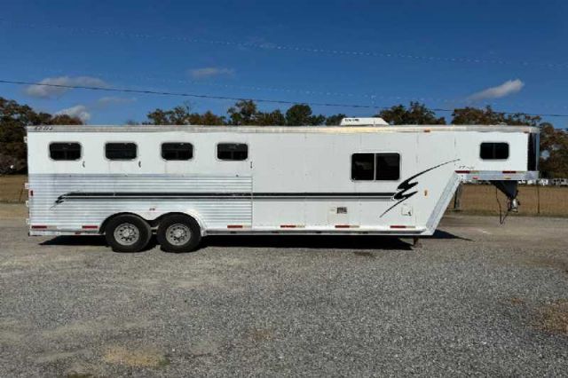 Used Horse Trailers for Sale