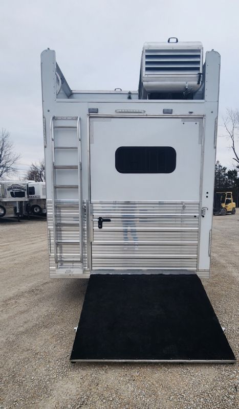 Used Horse Trailers for Sale