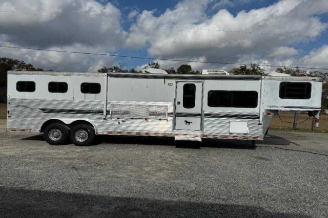 Used Horse Trailers for Sale