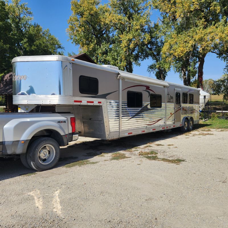 Used Horse Trailers for Sale