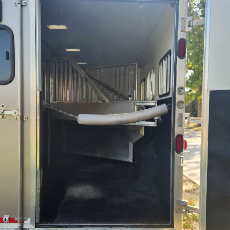 Used Horse Trailers for Sale