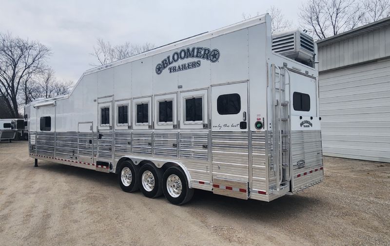 Used Horse Trailers for Sale