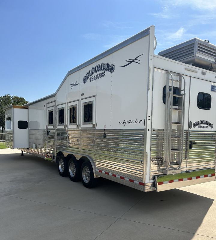 Used Horse Trailers for Sale