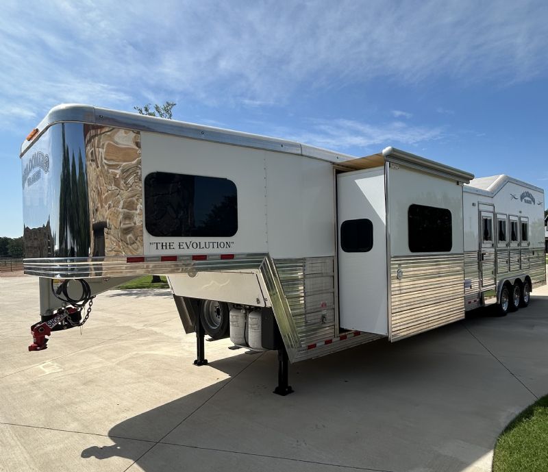 Used Horse Trailers for Sale