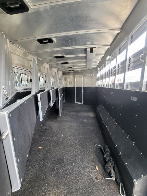 Used Horse Trailers for Sale