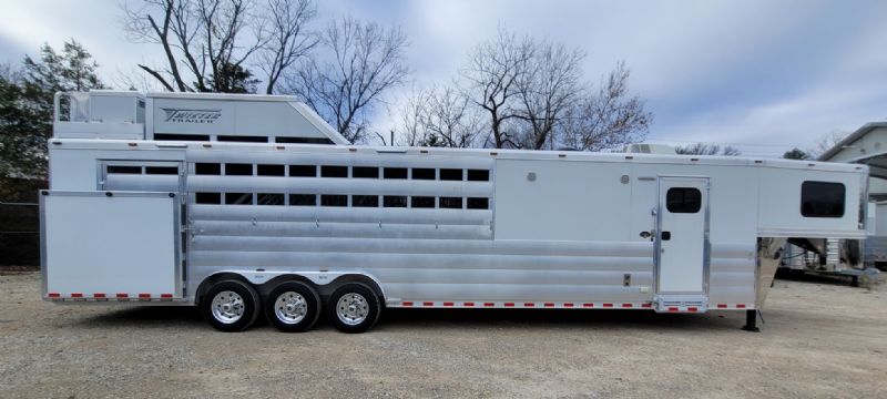 Used Horse Trailers for Sale