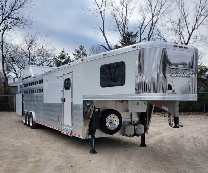 Used Horse Trailers for Sale