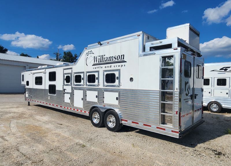 Used Horse Trailers for Sale