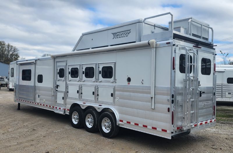 Used Horse Trailers for Sale