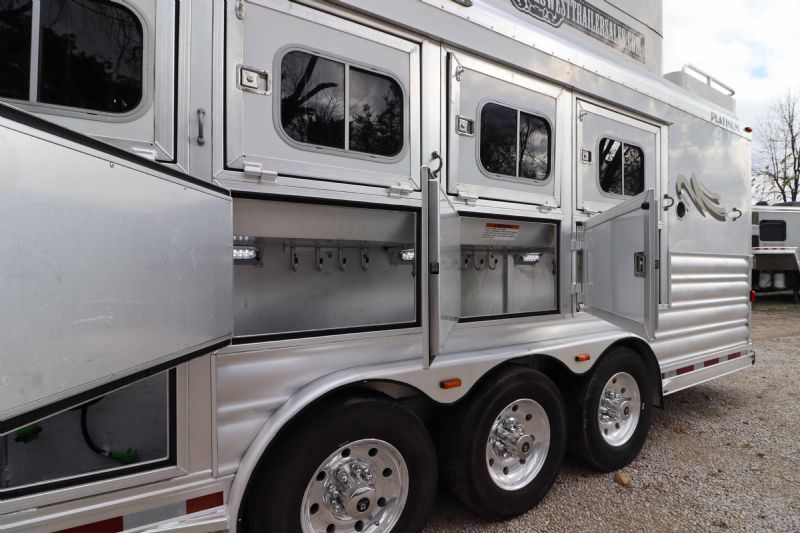 Used Horse Trailers for Sale