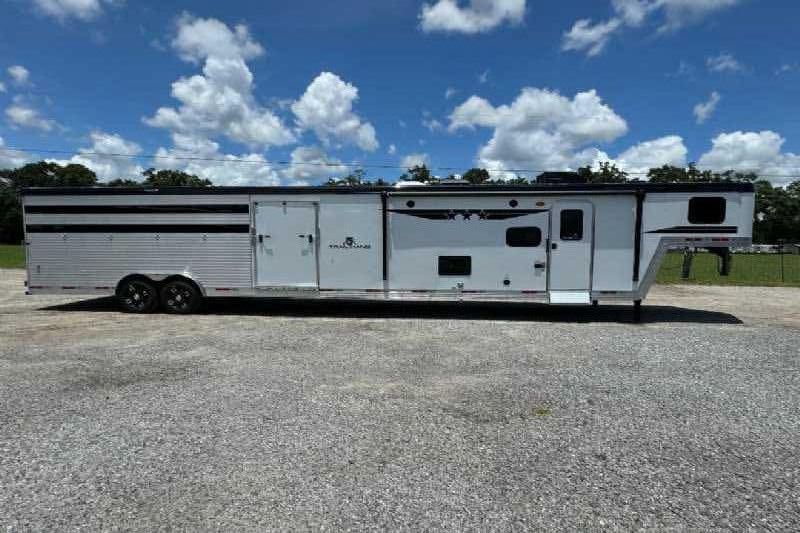 Used Horse Trailers for Sale