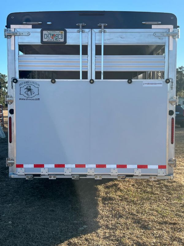 Used Horse Trailers for Sale