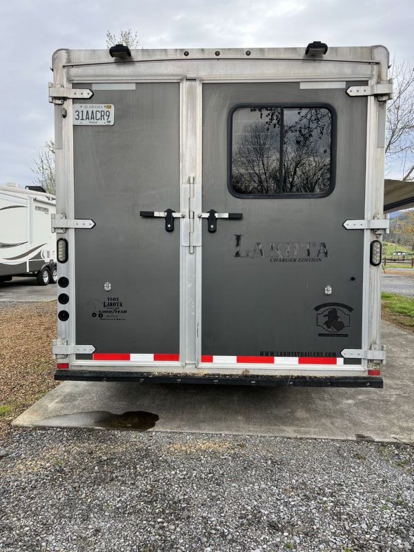 Used Horse Trailers for Sale