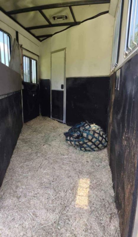 Used Horse Trailers for Sale