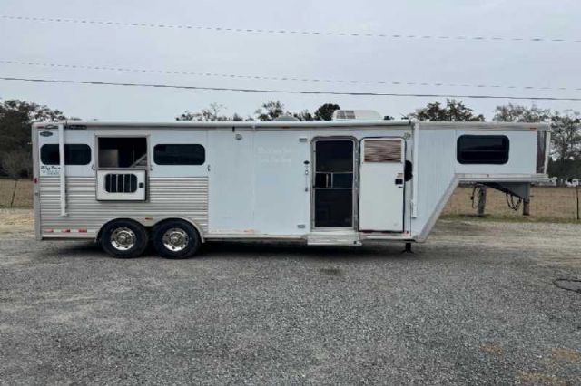 Used Horse Trailers for Sale