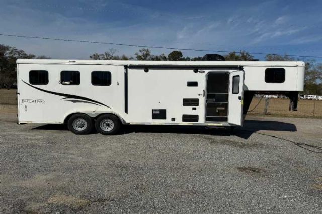 Used Horse Trailers for Sale