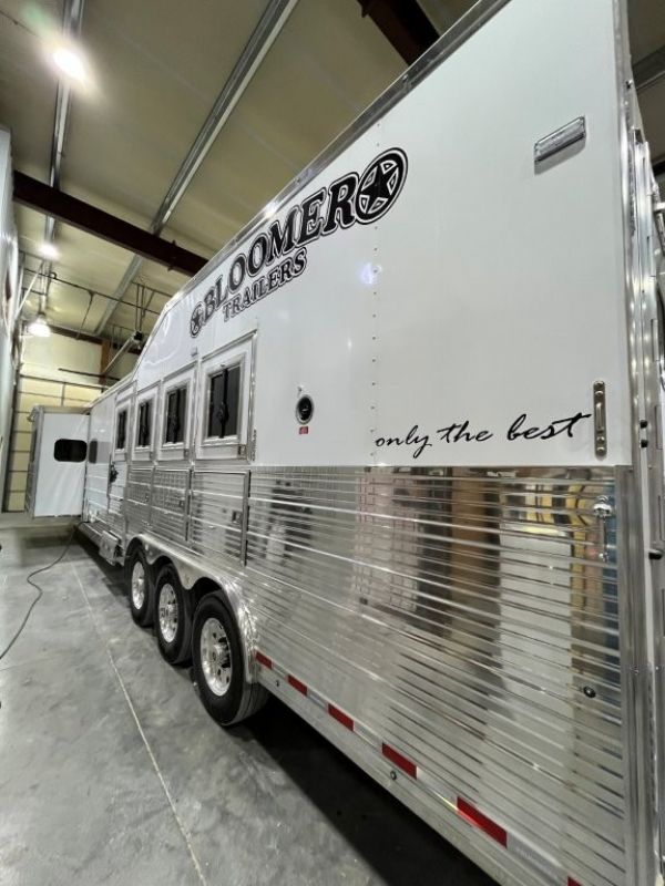 Used Horse Trailers for Sale