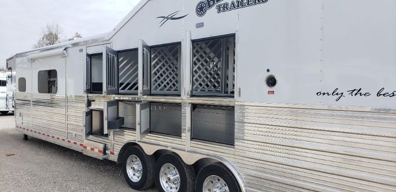 Used Horse Trailers for Sale