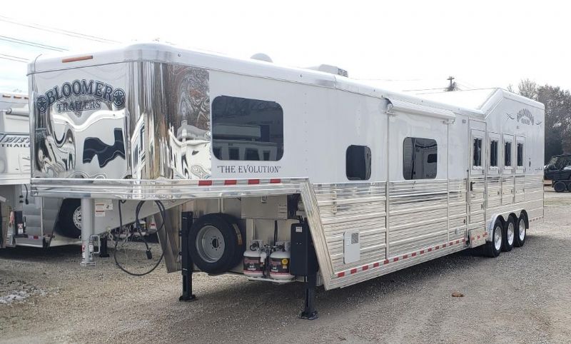 Used Horse Trailers for Sale