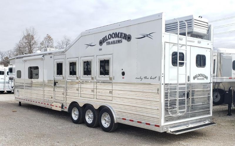 Used Horse Trailers for Sale