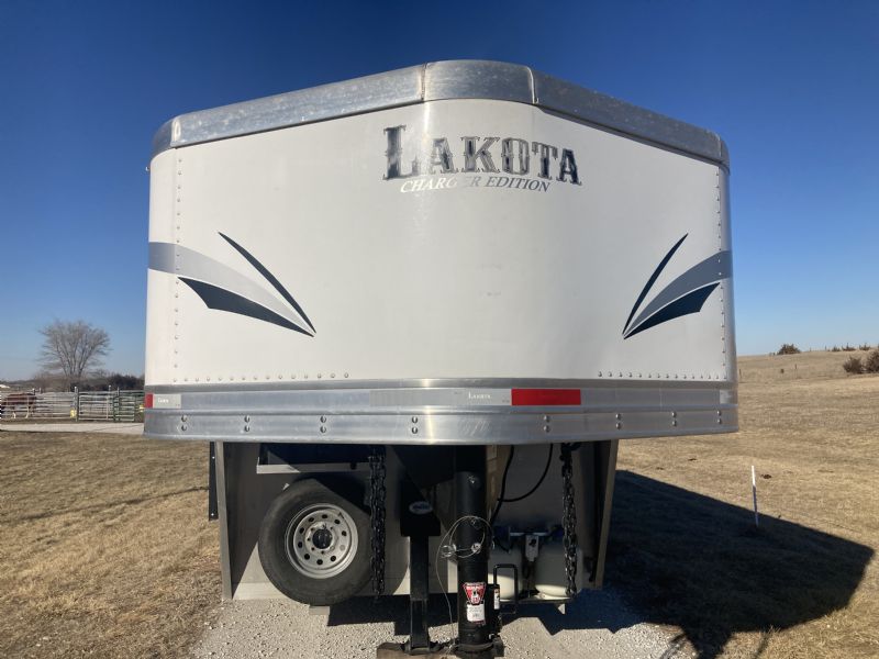 Used Horse Trailers for Sale