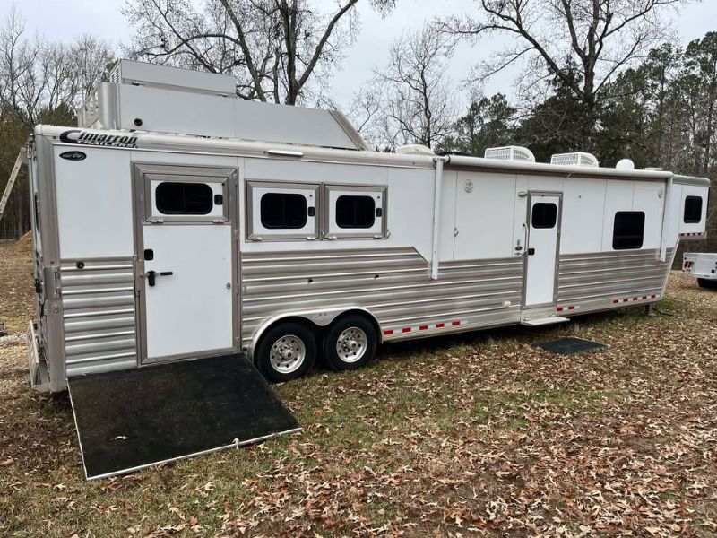 Used Horse Trailers for Sale