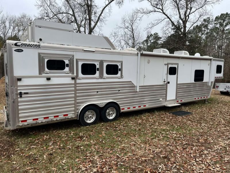 Used Horse Trailers for Sale