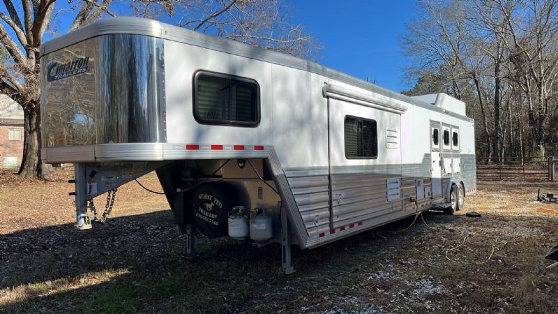 Used Horse Trailers for Sale