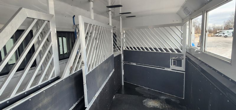 Used Horse Trailers for Sale