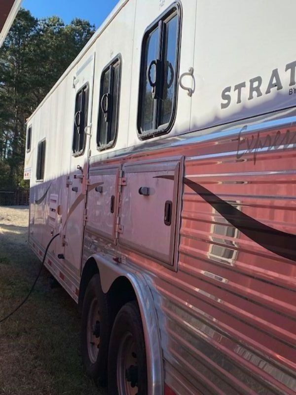 Used Horse Trailers for Sale