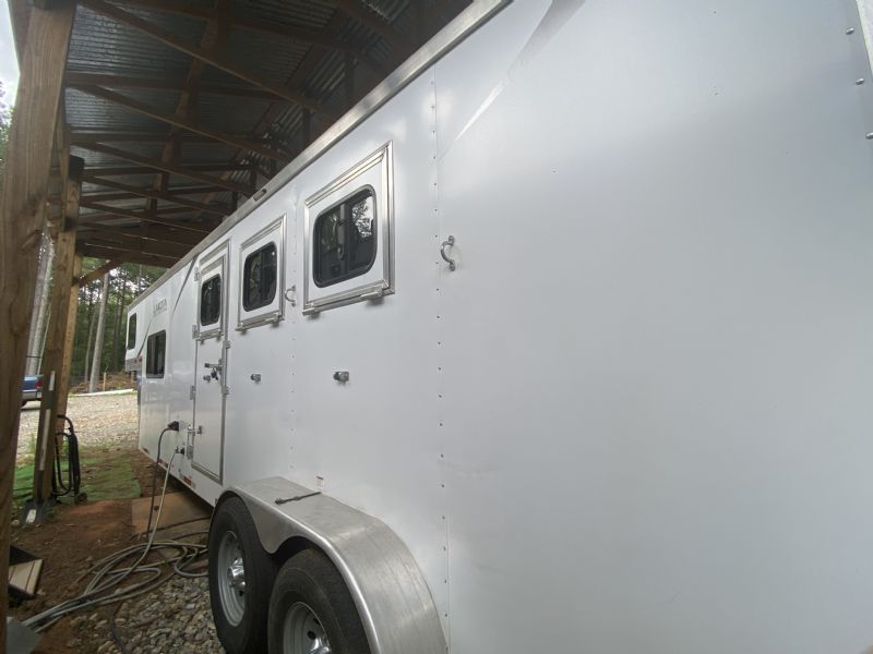 Used Horse Trailers for Sale