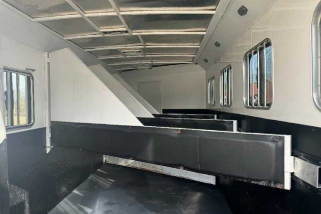 Used Horse Trailers for Sale