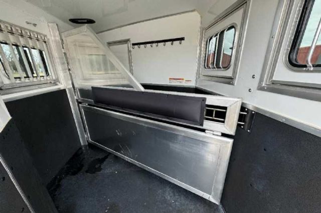 Used Horse Trailers for Sale