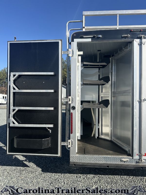 Used Horse Trailers for Sale