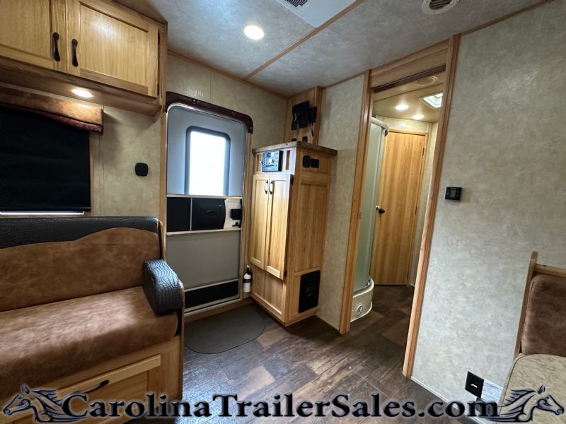 Used Horse Trailers for Sale