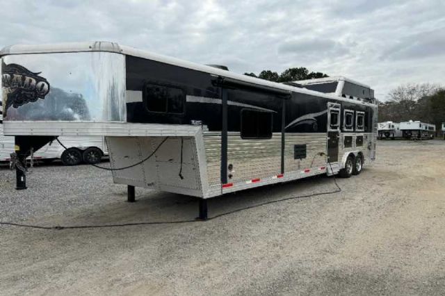 Used Horse Trailers for Sale