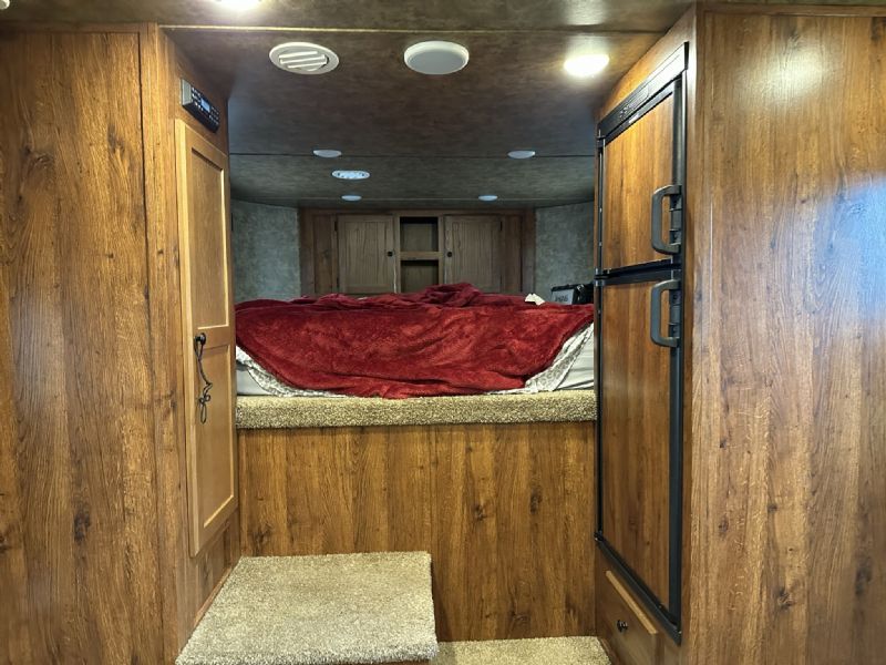 Used Horse Trailers for Sale