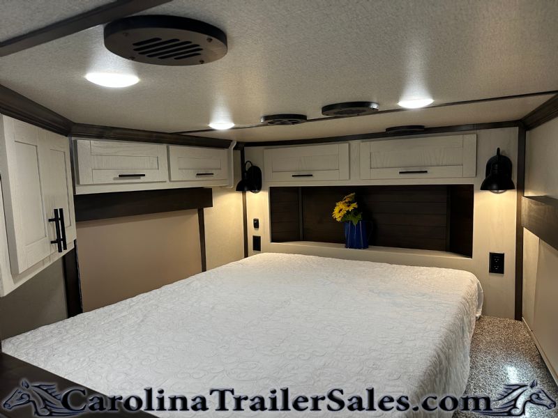 Used Horse Trailers for Sale