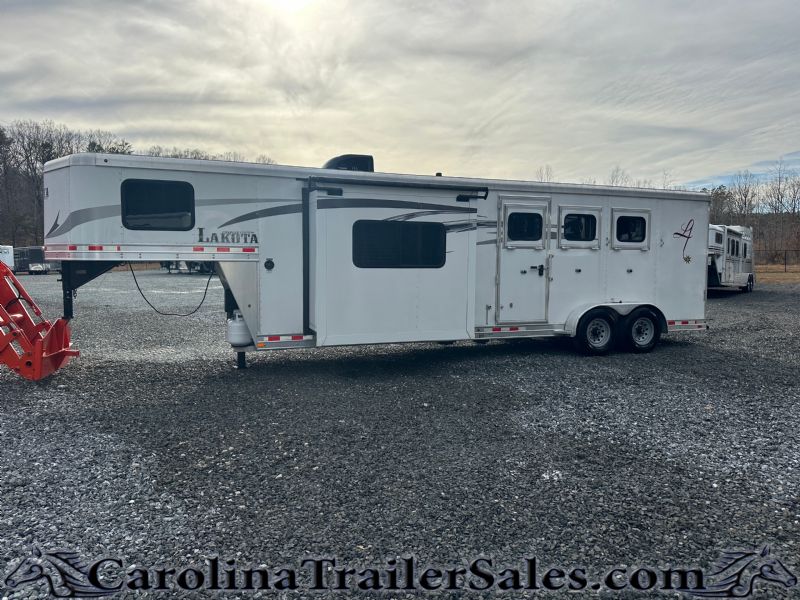 Used Horse Trailers for Sale