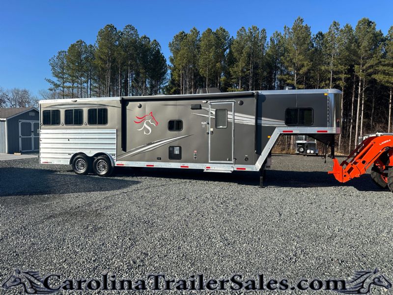 Used Horse Trailers for Sale