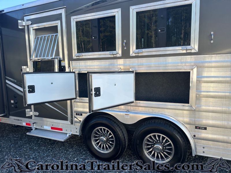 Used Horse Trailers for Sale