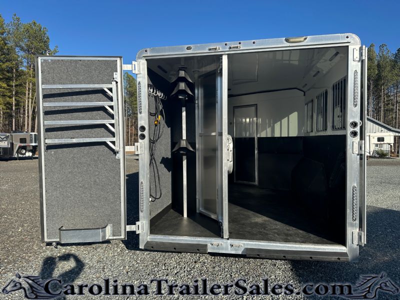 Used Horse Trailers for Sale