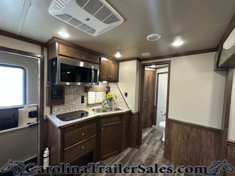 Used Horse Trailers for Sale