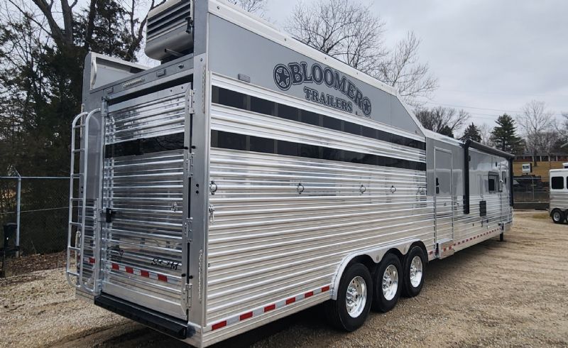 Used Horse Trailers for Sale