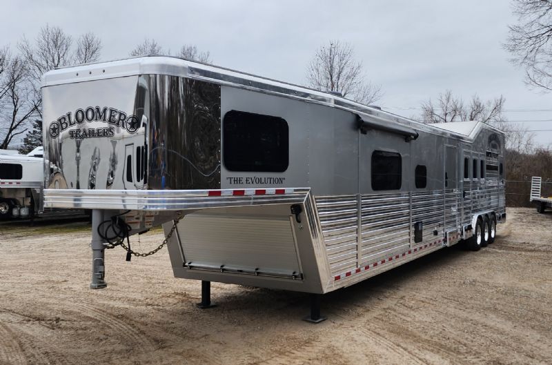 Used Horse Trailers for Sale