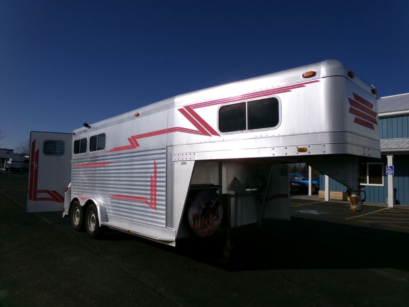 Used Horse Trailers for Sale