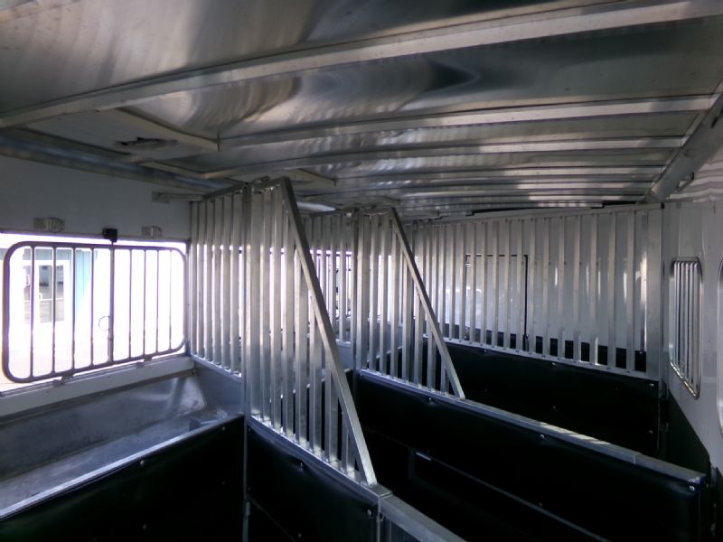 Used Horse Trailers for Sale