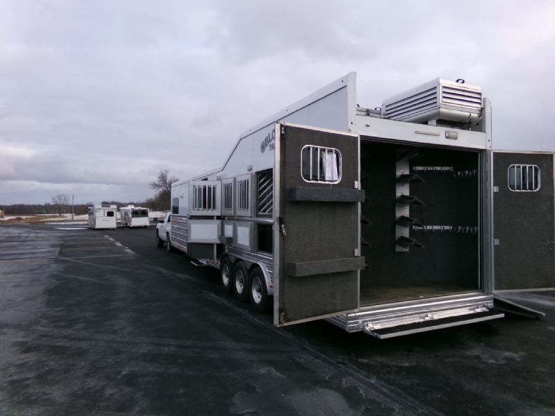 Used Horse Trailers for Sale